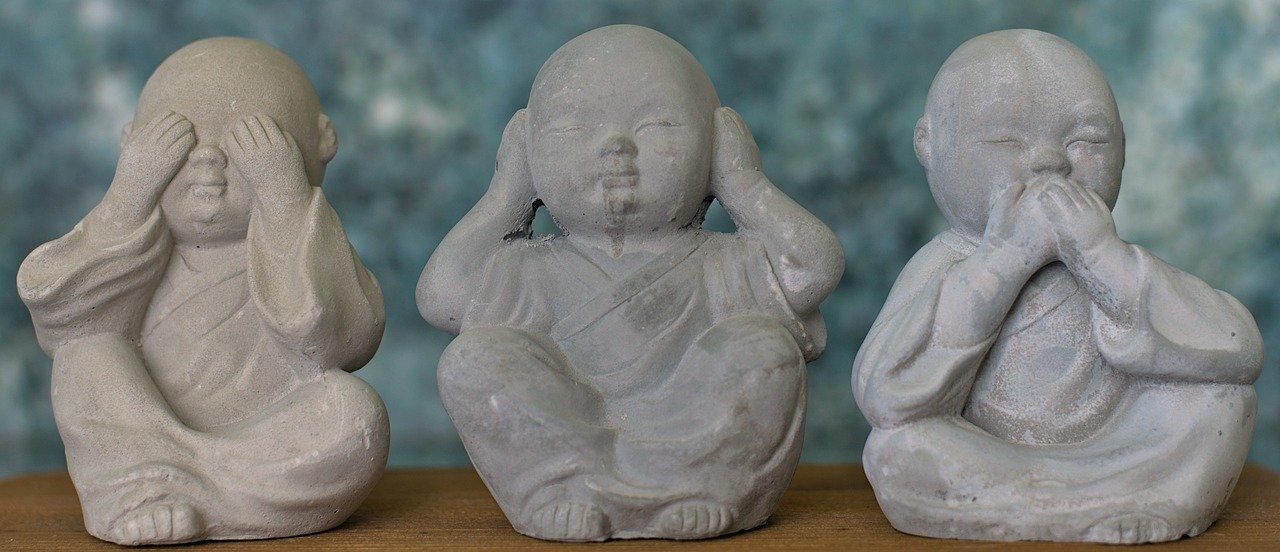 見ざる聞かざる言わざる